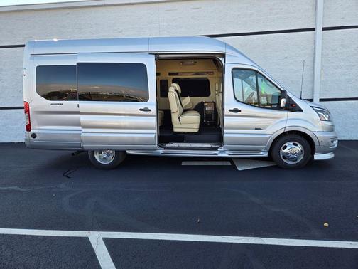 2025 Ford Transit-350 Base