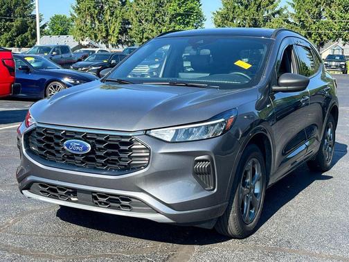 Carbonized Gray Metallic 2024 Ford Escape ST-Line