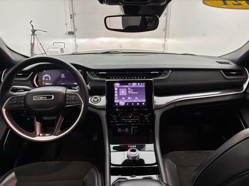 2021 Jeep Grand Cherokee L Altitude