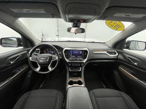 2023 GMC Acadia FWD SLE