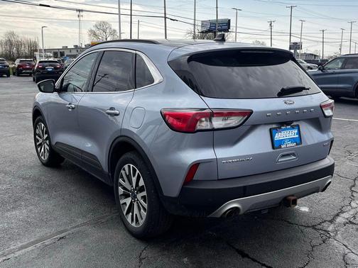 Blue Silver Metallic 2022 Ford Escape Titanium