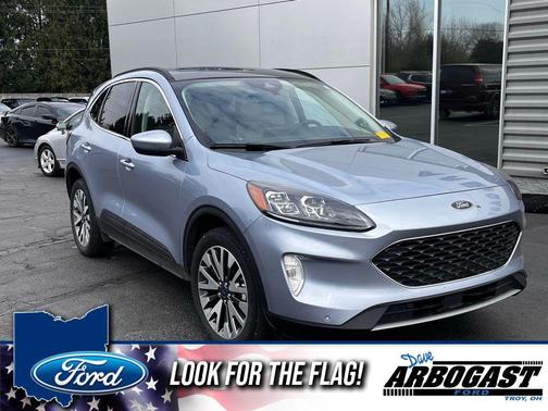 Blue Silver Metallic 2022 Ford Escape Titanium
