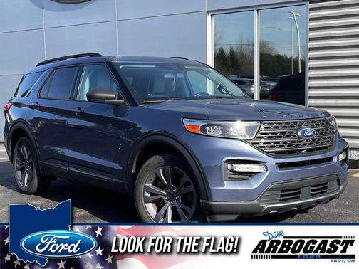 Infinite Blue Metallic Tinted Clearcoat 2021 Ford Explorer XLT