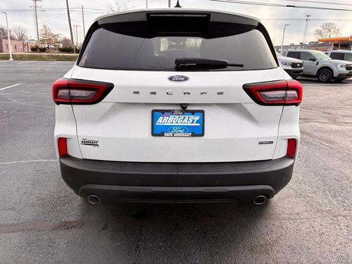 2025 Ford Escape ST-Line Select