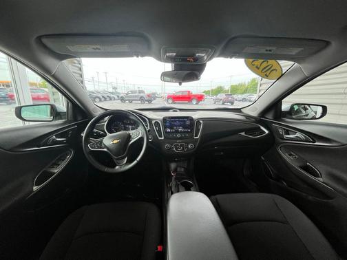 Sterling Gray Metallic 2023 Chevrolet Malibu FWD RS