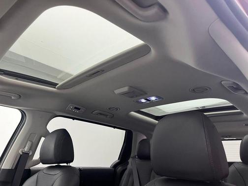 Flare Red 2024 Kia Carnival SX Prestige