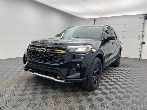 Agate Black Metallic 2026 Ford Explorer Tremor