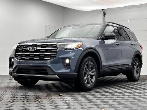 Vapor Blue Metallic 2026 Ford Explorer Active w/200A Pkg