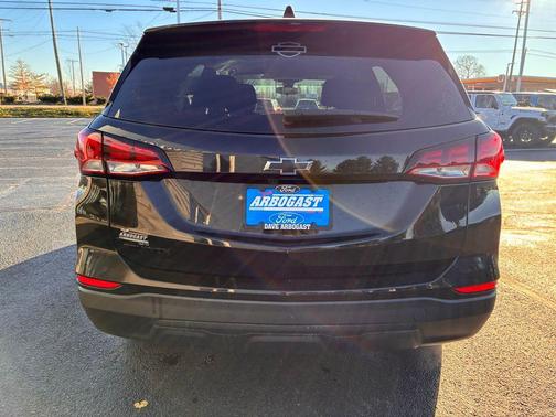 2023 Chevrolet Equinox LS