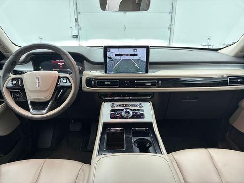 2023 Lincoln Aviator Standard AWD
