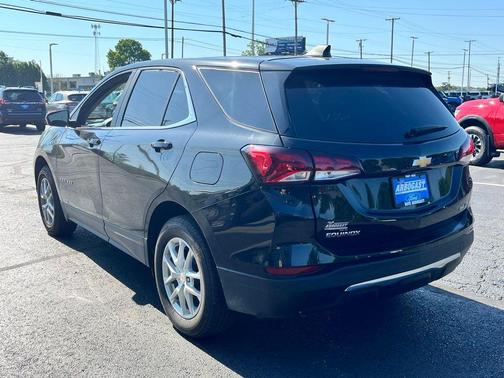 Mosaic Black Metallic 2023 Chevrolet Equinox 1LT