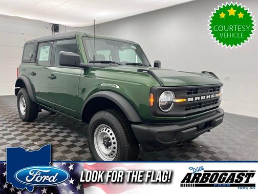 Eruption Green Metallic 2025 Ford Bronco Base