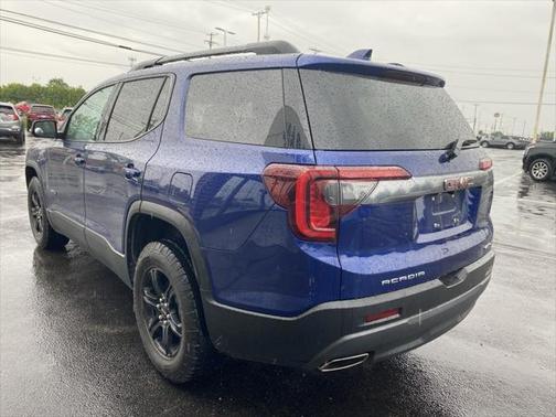 2023 GMC Acadia AWD AT4