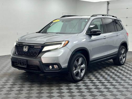 Modern Steel Metallic 2019 Honda Passport Touring