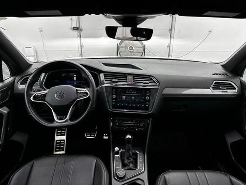 2023 Volkswagen Tiguan 2.0T SE R-Line Black 4MOTION