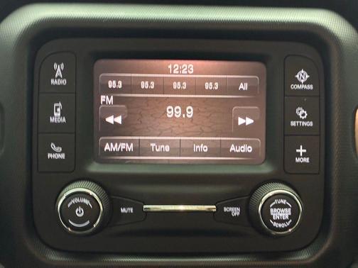 2021 Jeep Gladiator Willys 4x4