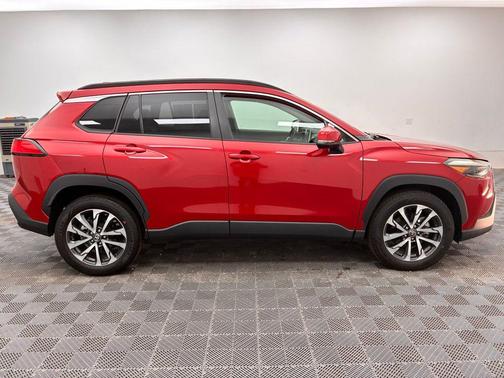 2022 Toyota Corolla Cross XLE