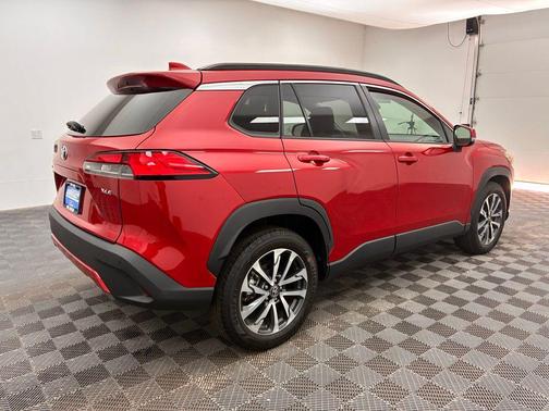 2022 Toyota Corolla Cross XLE