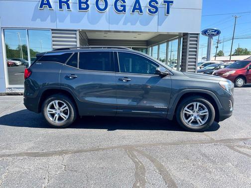 Graphite Gray Metallic 2020 GMC Terrain SLE