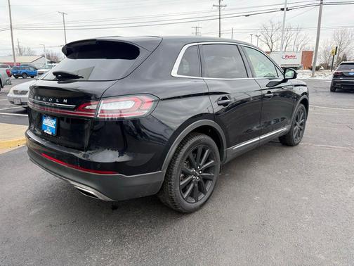 2022 Lincoln Nautilus Reserve