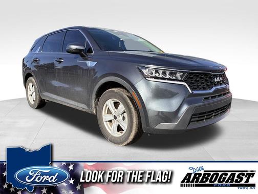 2022 Kia Sorento LX