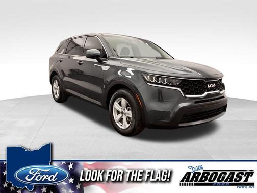 2022 Kia Sorento LX