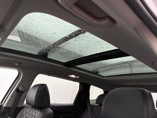 2022 Hyundai SANTA FE HEV SEL Premium