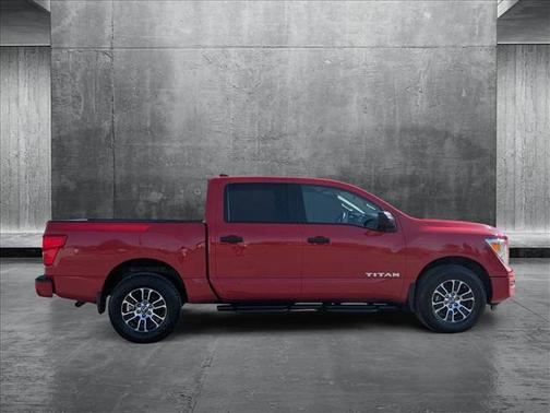 2022 Nissan Titan SV