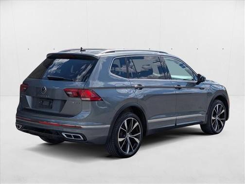 2022 Volkswagen Tiguan 2.0T SEL R-Line 4MOTION
