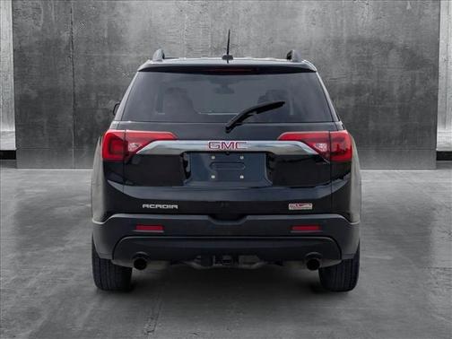 2017 GMC Acadia SLE-2