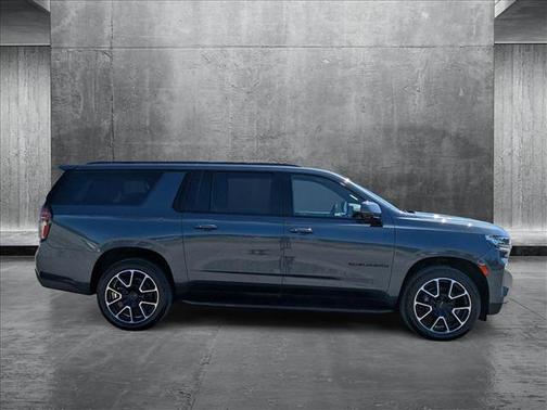 2021 Chevrolet Suburban RST