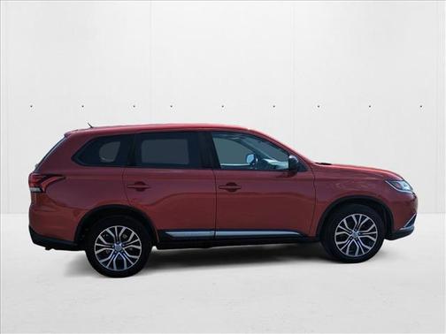 2016 Mitsubishi Outlander SE