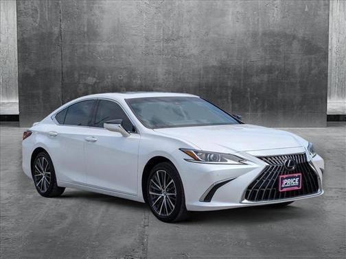2025 Lexus ES 300h Base