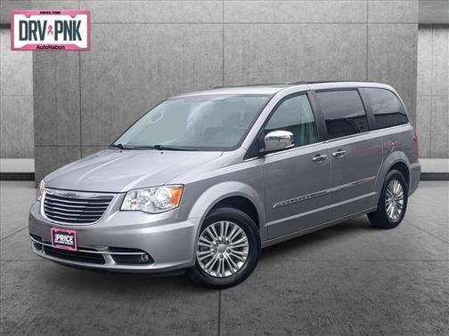 Photo 1 of 29 of 2016 Chrysler Town & Country Touring-L