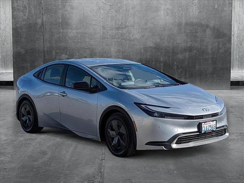 2024 Toyota Prius Prime SE