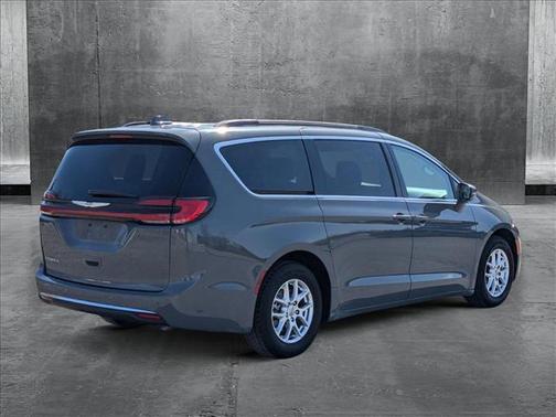 2022 Chrysler Pacifica Touring-L