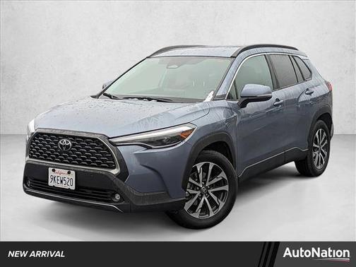 2024 Toyota Corolla Cross XLE
