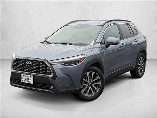 2024 Toyota Corolla Cross XLE
