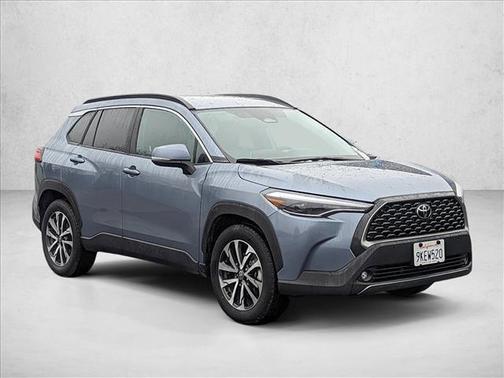 2024 Toyota Corolla Cross XLE