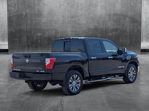 2017 Nissan Titan SL