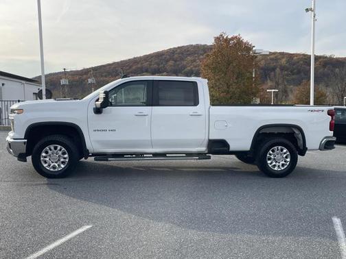 2024 Chevrolet Silverado 3500 LT