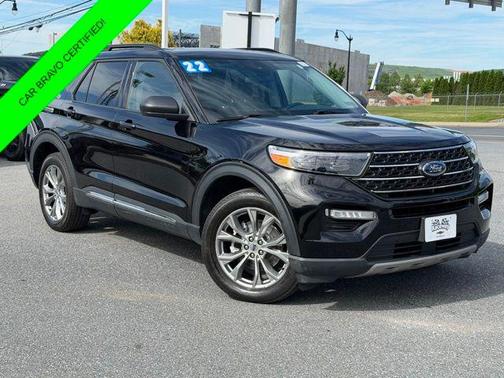 Agate Black Metallic 2022 Ford Explorer XLT