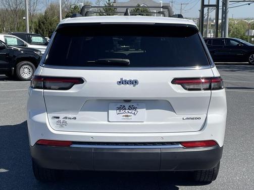 2023 Jeep Grand Cherokee L Laredo