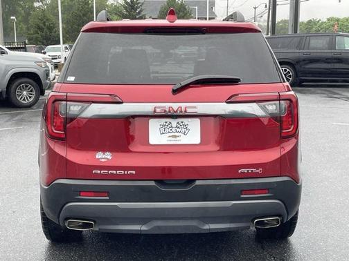 2022 GMC Acadia AWD AT4