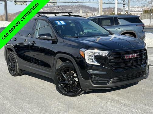 2023 GMC Terrain SLT