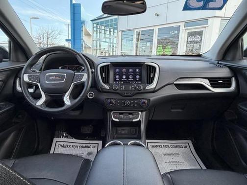 2023 GMC Terrain SLT