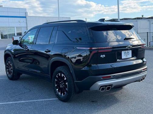 Mosaic Black Metallic 2024 Chevrolet Traverse AWD Z71