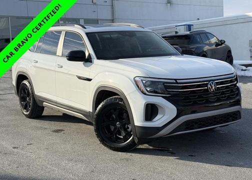 2024 Volkswagen Atlas 2.0T SE w/Technology 4MOTION