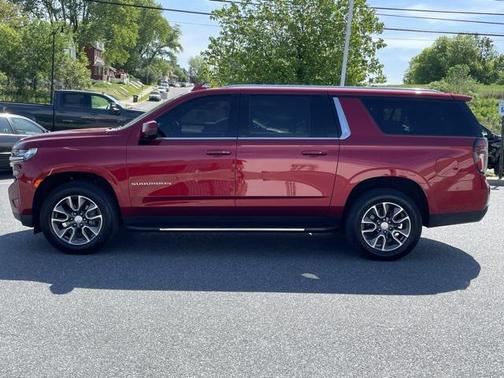 2023 Chevrolet Suburban LS