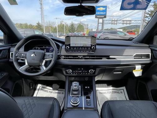 2025 Mitsubishi Outlander PHEV SEL